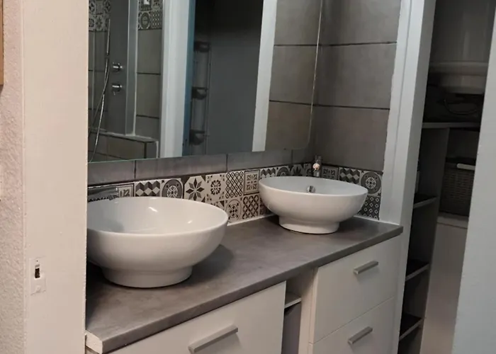 アパート Appartaucap34